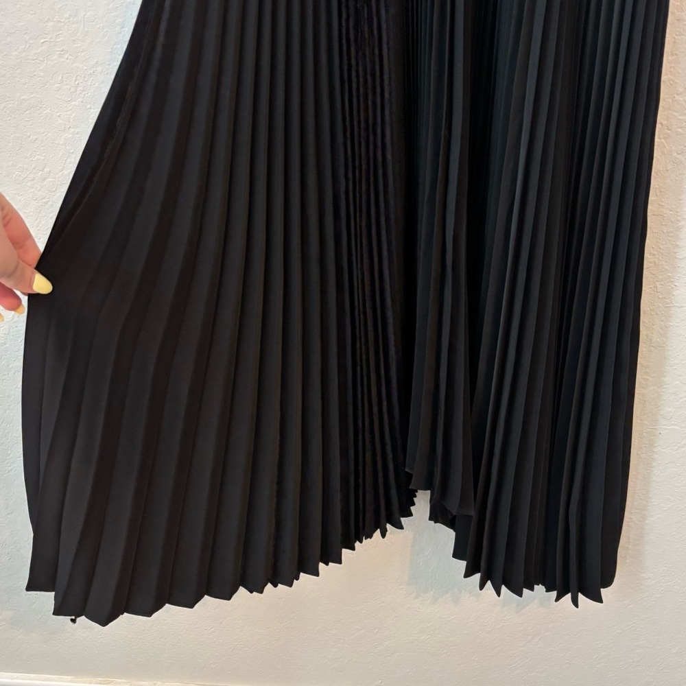A.L.C. Renzo Black Matte Pleated Halter Midi Dress Size 0 - Picture 8 of 15